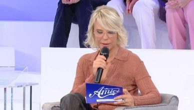 Maria de Filippi sconvolta, cosa è successo nel backstage?